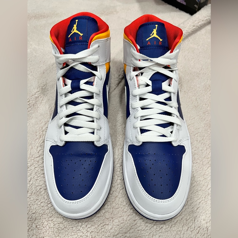 Jordan 1 mids